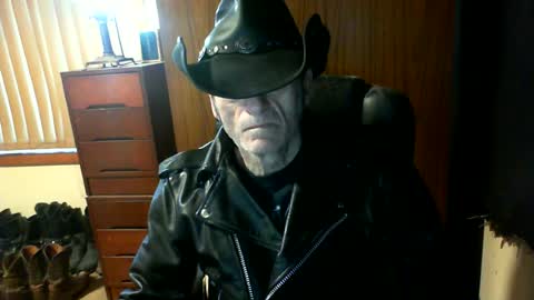 Snapshot of leathergreaser chatting on 07/12/26, 09:28 leathergreaser online show from 07/12/26, 09:28
