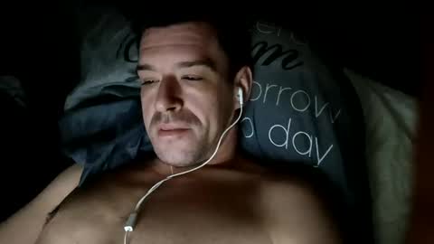 Snapshot of leatherjacketlove chatting on 02/22/25, 11:03 leatherjacketlove online show from 02/22/25, 11:03