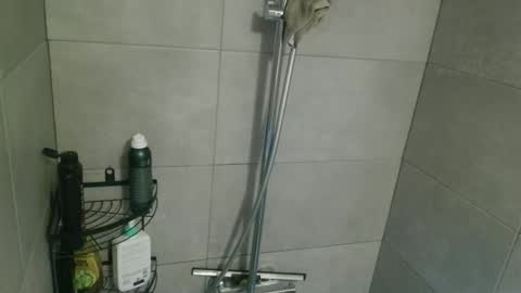 Snapshot of leatherjacketlove chatting on 12/14/25, 07:07 leatherjacketlove online show from 12/14/25, 07:07