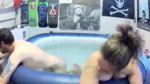 Snapshot of leatherluvefuck chatting on 10/06/25, 01:25 kinky dirty fuck online show from 10/06/25, 01:25