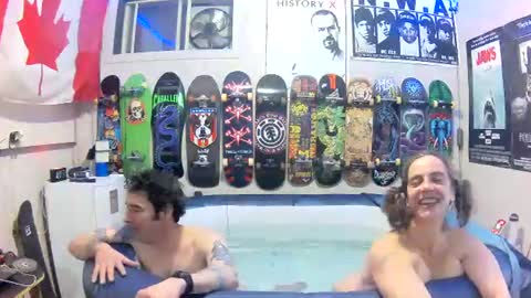 Snapshot of leatherluvefuck chatting on 12/02/25, 04:07 kinky dirty fuck online show from 12/02/25, 04:07