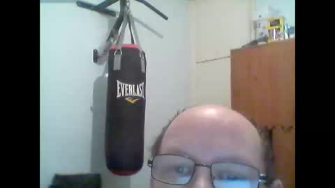 leatherpants68 online show from 02/21/25, 07:54