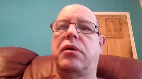 Snapshot of leatherpants68 chatting on 01/08/26, 08:38 leatherpants68 online show from 01/08/26, 08:38