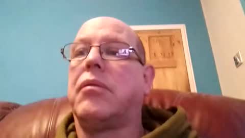 Snapshot of leatherpants68 chatting on 01/11/26, 03:50 leatherpants68 online show from 01/11/26, 03:50