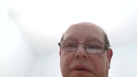 Snapshot of leatherpants68 chatting on 03/16/26, 11:20 leatherpants68 online show from 03/16/26, 11:20