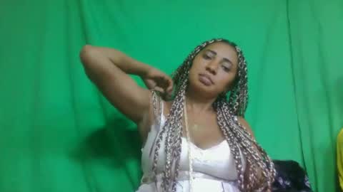 leatiana online show from 02/15/26, 12:18