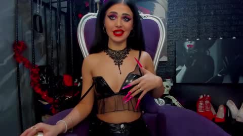 Snapshot of leavonnouire chatting on 01/04/25, 04:01 Lea online show from 01/04/25, 04:01