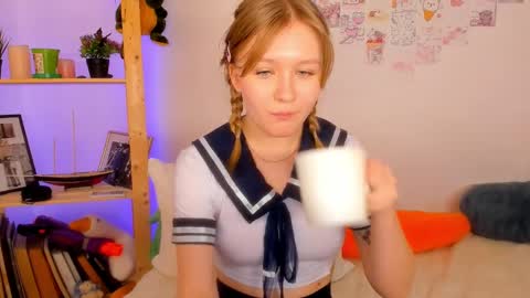 Ellie online show from 12/06/24, 09:21