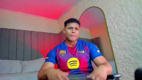 LEBRON online show from 10/05/25, 01:09