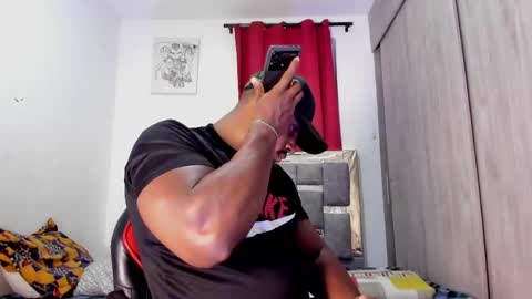 Snapshot of lebron_millionss chatting on 11/01/25, 12:23 lebron millionss online show from 11/01/25, 12:23