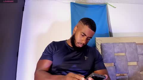 Snapshot of lebron_millionss chatting on 11/20/25, 12:22 lebron millionss online show from 11/20/25, 12:22