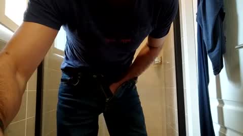 Snapshot of lebrun1985 chatting on 09/21/25, 03:24 lebrun1985 online show from 09/21/25, 03:24