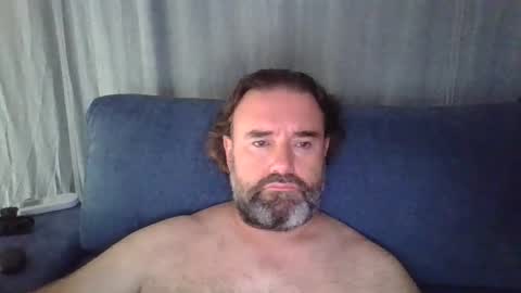 Snapshot of lecheare28 chatting on 09/15/25, 08:14 lecheare28 online show from 09/15/25, 08:14
