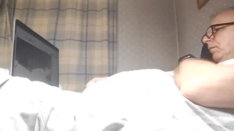 lechertachatte4444 online show from 01/28/25, 02:00