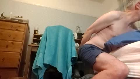 lechertachatte4444 online show from 10/10/25, 09:36