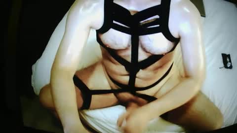 Snapshot of lechiffre1205 chatting on 12/30/24, 11:06 Michel online show from 12/30/24, 11:06