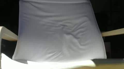 Snapshot of ledevil chatting on 10/04/25, 12:58 ledevil online show from 10/04/25, 12:58