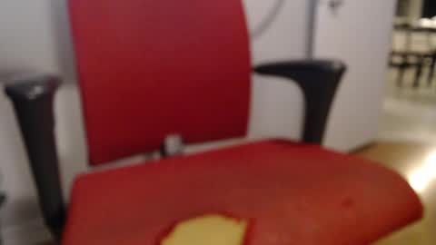 Snapshot of ledoc_ chatting on 04/23/26, 02:46 LeDoc online show from 04/23/26, 02:46