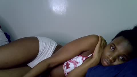 Snapshot of lee_shaz chatting on 06/30/26, 01:39 lee baby online show from 06/30/26, 01:39