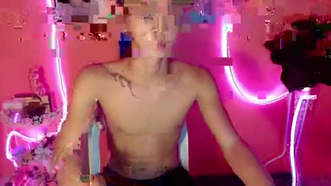 leemoreno18 online show from 09/19/25, 03:30