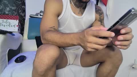 leenar_key online show from 02/28/25, 06:31