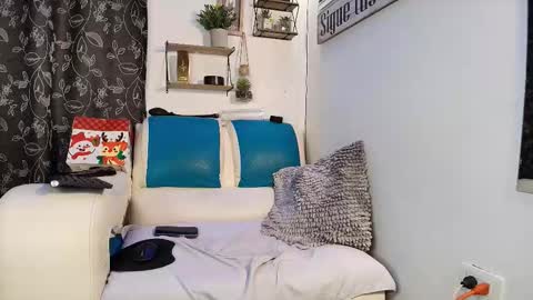 leenar_key online show from 10/01/25, 01:55