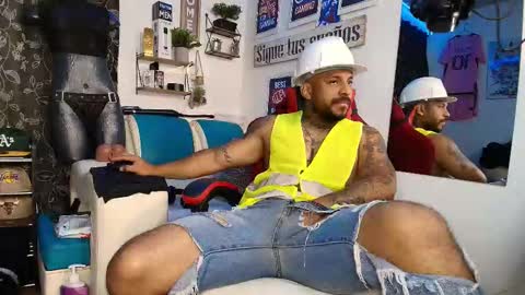 leenar_key online show from 01/14/26, 12:05