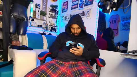 Snapshot of leenar_key chatting on 03/19/26, 10:52 leenar_key online show from 03/19/26, 10:52