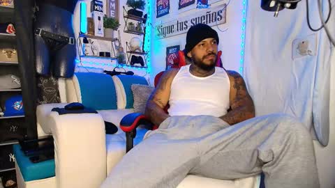 Snapshot of leenar_key chatting on 03/25/26, 10:32 leenar_key online show from 03/25/26, 10:32