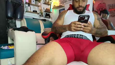 Snapshot of leenar_key chatting on 04/23/26, 03:25 leenar_key online show from 04/23/26, 03:25