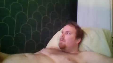 Snapshot of leeuwarder12 chatting on 12/22/25, 04:26 leeuwarder12 online show from 12/22/25, 04:26