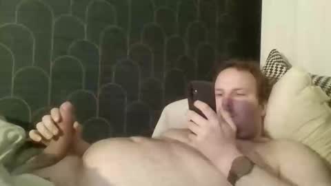 Snapshot of leeuwarder12 chatting on 01/13/26, 04:23 leeuwarder12 online show from 01/13/26, 04:23