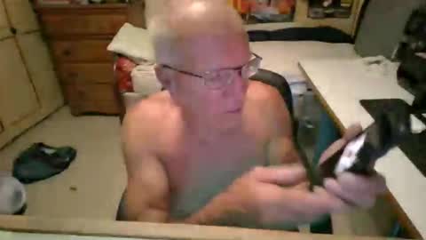 leezimmerman200 online show from 05/04/26, 06:09