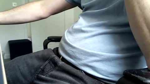 Snapshot of leffe84 chatting on 04/27/26, 11:41 leffe84 online show from 04/27/26, 11:41