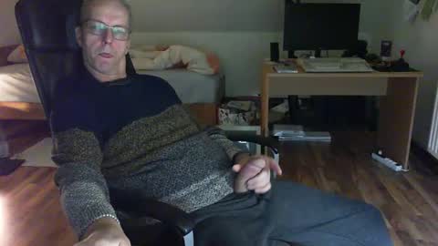 Dave online show from 12/06/24, 11:03