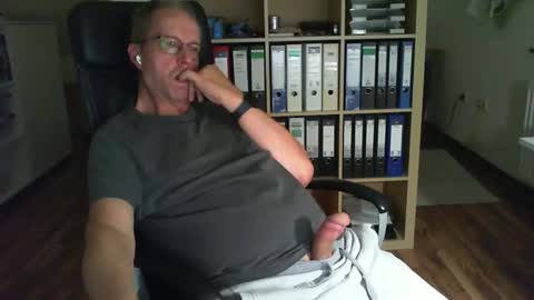 Dave online show from 09/23/25, 09:51