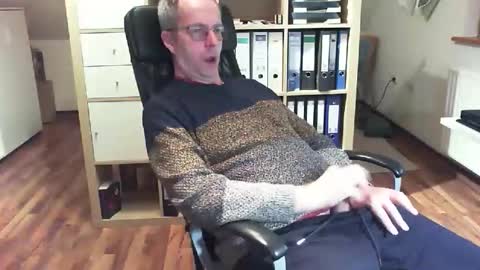 Dave online show from 11/22/25, 09:36