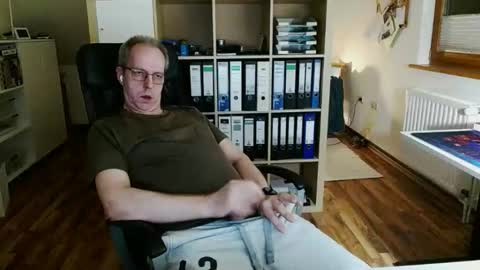 Snapshot of lefti27 chatting on 03/24/26, 10:15 Dave online show from 03/24/26, 10:15