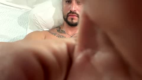 Snapshot of legacy696 chatting on 01/01/25, 03:34 legacy696 online show from 01/01/25, 03:34