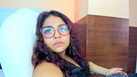 Snapshot of legends_gh1 chatting on 10/12/25, 03:05 Savage and Anto online show from 10/12/25, 03:05