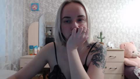 Snapshot of leggywily25 chatting on 12/12/24, 10:24 leggywily25 online show from 12/12/24, 10:24