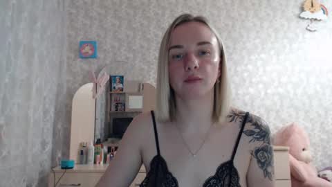 Snapshot of leggywily25 chatting on 02/25/25, 02:11 leggywily25 online show from 02/25/25, 02:11