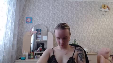 Snapshot of leggywily25 chatting on 03/05/25, 11:17 leggywily25 online show from 03/05/25, 11:17