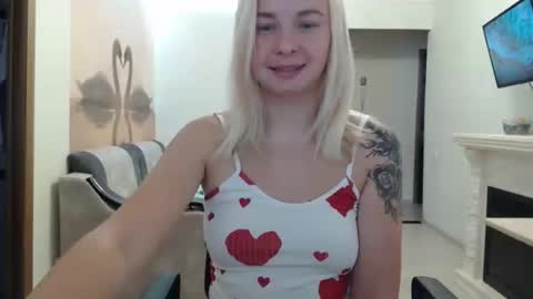 Snapshot of leggywily25 chatting on 09/11/25, 08:58 leggywily25 online show from 09/11/25, 08:58