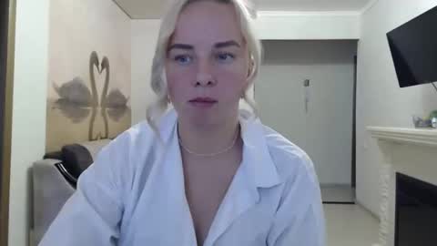 Snapshot of leggywily25 chatting on 09/25/25, 10:19 leggywily25 online show from 09/25/25, 10:19