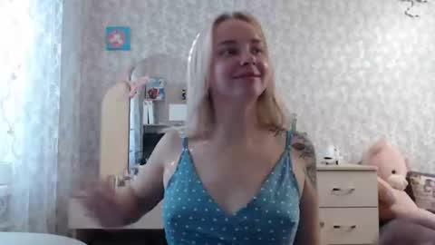 Snapshot of leggywily25 chatting on 09/29/25, 11:15 leggywily25 online show from 09/29/25, 11:15