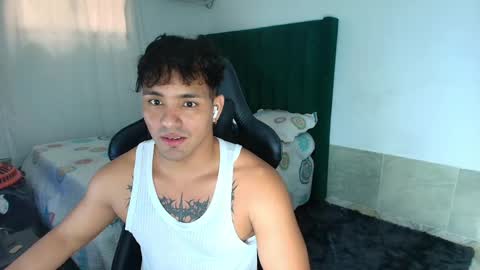 Snapshot of lei_77 chatting on 04/23/26, 08:44 Lei online show from 04/23/26, 08:44