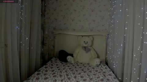 Snapshot of leia_moreno chatting on 10/09/25, 03:32 leia_moreno online show from 10/09/25, 03:32