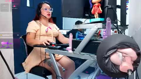 Snapshot of leidycrstnch21 chatting on 07/15/26, 10:15 LeidyDi223 online show from 07/15/26, 10:15