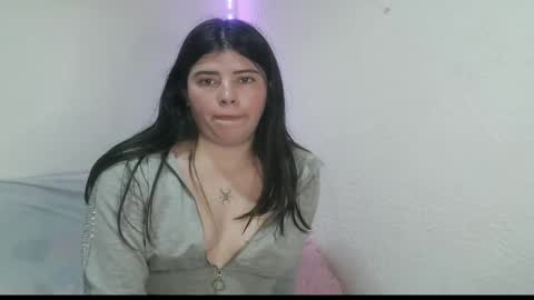 Snapshot of leidyramca chatting on 10/27/25, 06:45 leidyramca online show from 10/27/25, 06:45